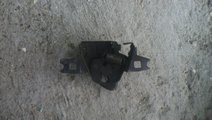 BROASCA / INCUIETOARE CAPOTA MOTOR VW POLO 6N1 1.9...