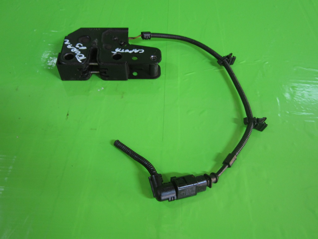 BROASCA / INCUIETOARE CAPOTA MOTOR VW TOURAN FAB. 2003 - 2015 ⭐⭐⭐⭐⭐