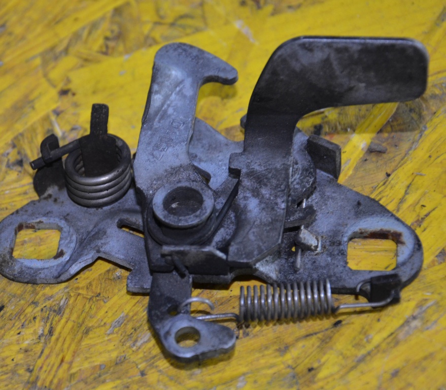 Broasca incuietoare capota trager Peugeot 607 1999~~2004