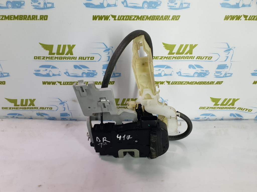 Broasca incuietoare dreapta fata 81320-3u010 Kia Sportage 3 [2010 - 2014] 2.0 crdi D4HA
