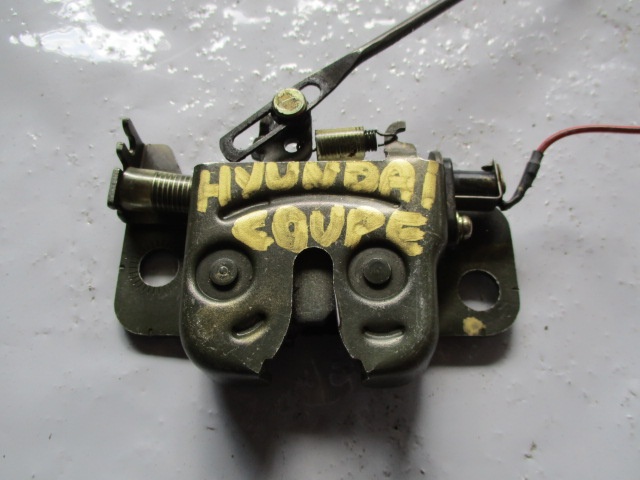 BROASCA / INCUIETOARE HAION / PORTBAGAJ HYUNDAI COUPE FAB. 1996 - 2002 ⭐⭐⭐⭐⭐