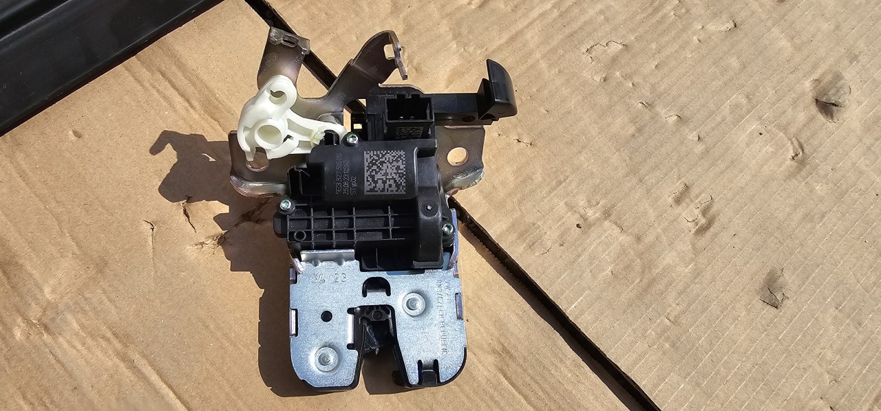 Broasca incuietoare haion Skoda Octavia 4 2020 2021 2022 2023 2024
