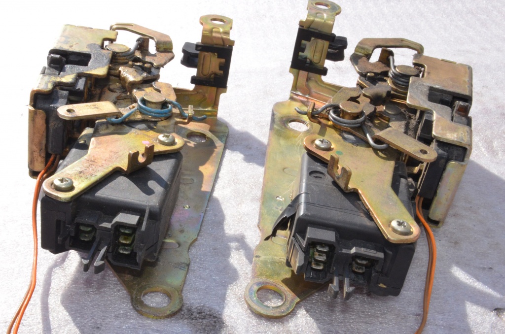 Broasca incuietoare stanga sau dreapta Smart Fortwo / 0535 / 0536
