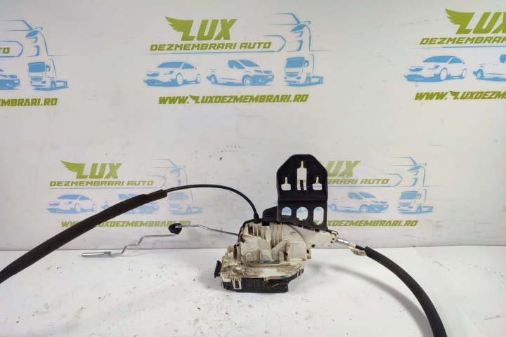 Broasca incuietoare usa dreapta fata 156054581 Dodge Charger LD [2010 - 2014]
