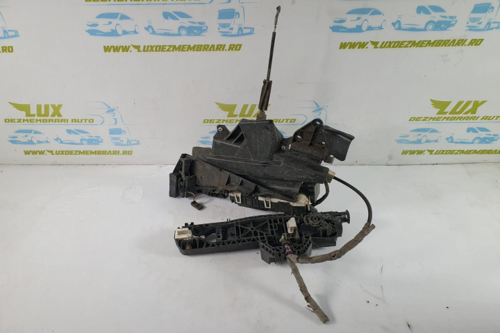 Broasca incuietoare usa dreapta fata a2047231008 Mercedes-Benz C-Class W204/S204 [2007 - 2012]