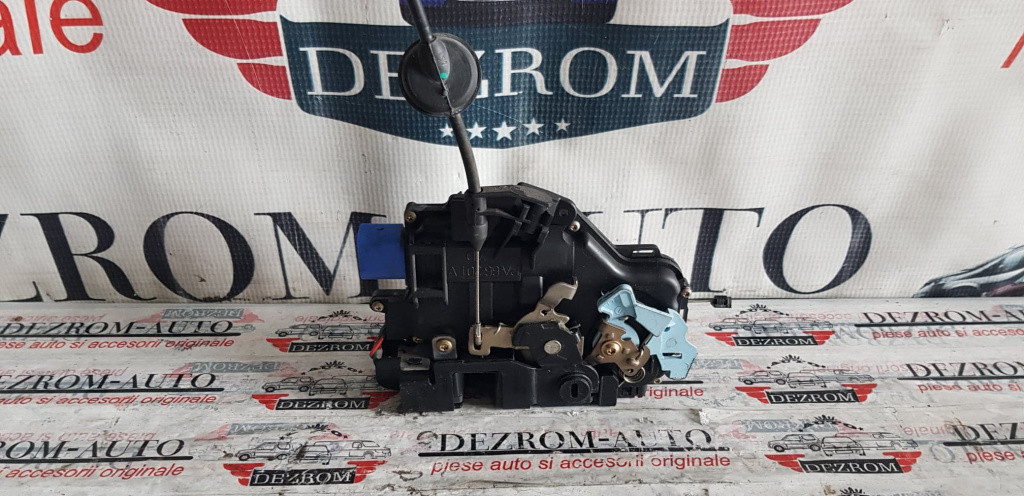 Broasca / Incuietoare usa dreapta spate SEAT Toledo III (5P2) cod 7L0839016