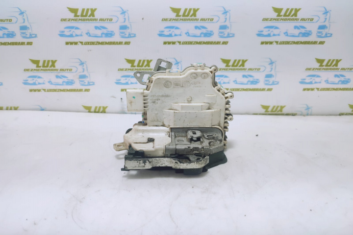 Broasca incuietoare usa stanga fata Audi A5 8T [2007 - 2011]