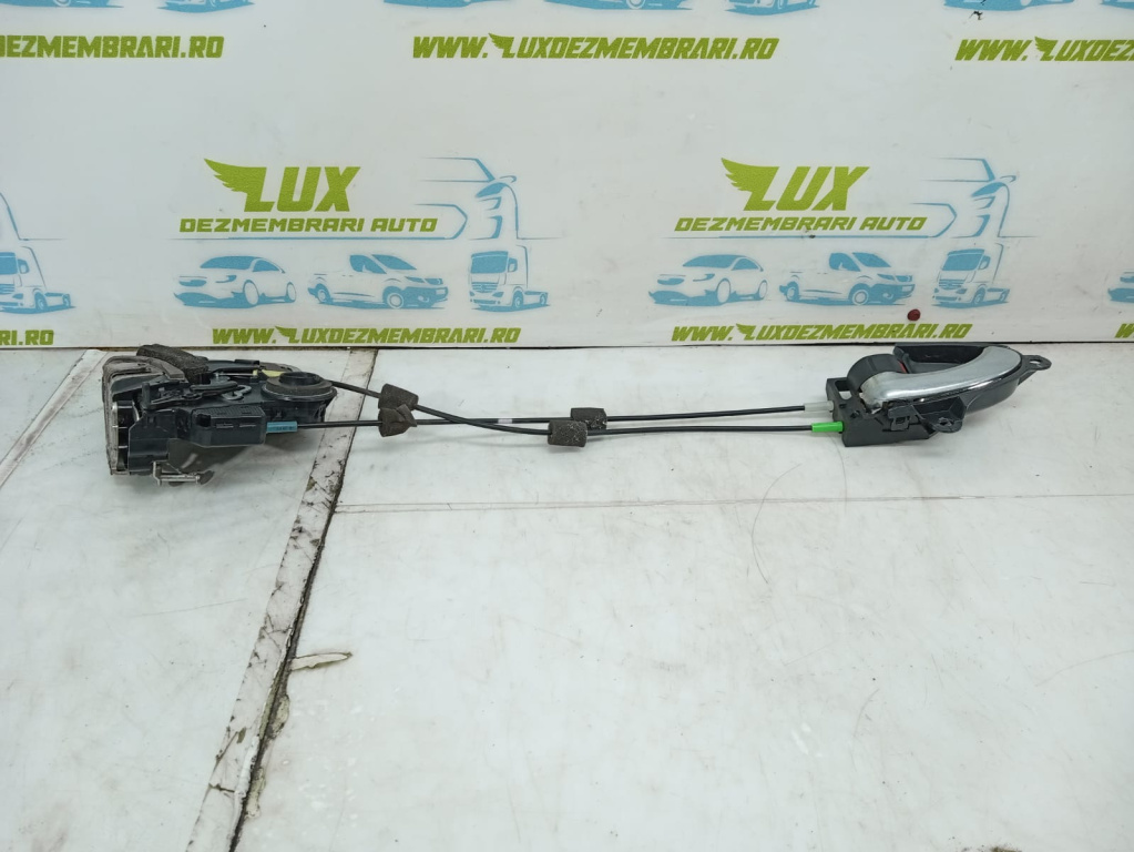 Broasca incuietoare usa stanga spate Toyota Rav 4 3 (XA30) [2005 - 2010]