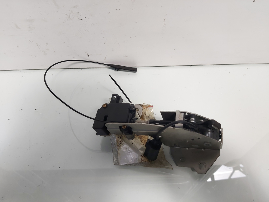 Broasca luneta haion cu motoras, cod 7L0827506E, VW Touareg (7LA, 7L6) (id:477791)