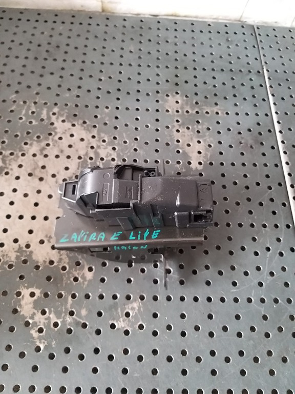 Broasca luneta haion opel zafira e life 9671153480