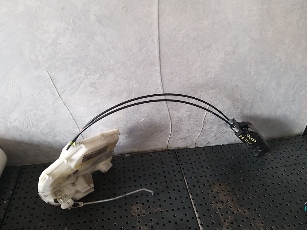 Broasca maner interior usa stanga fata suzuki splash 8220251k60