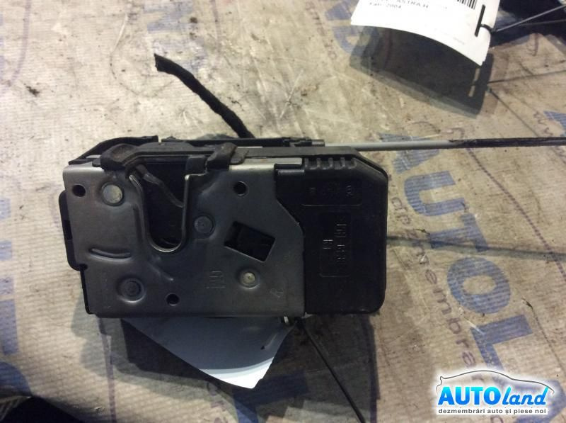 Broasca mecanism Inchidere 13154792 Dreapta Fata Opel MERIVA 2003-2010