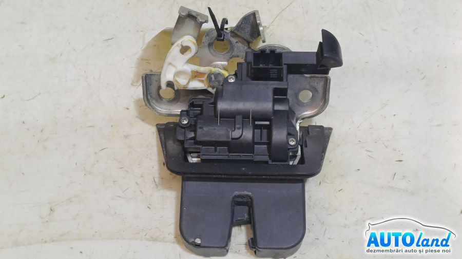 Broasca mecanism Inchidere 4 Pini La Mufa Audi A4 Avant 8K5 2008