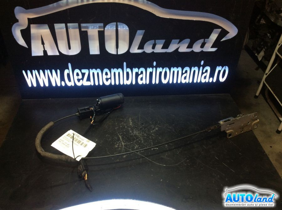 Broasca mecanism Inchidere 4e0827383c Portbagaj Audi A8 4E 2002-2010