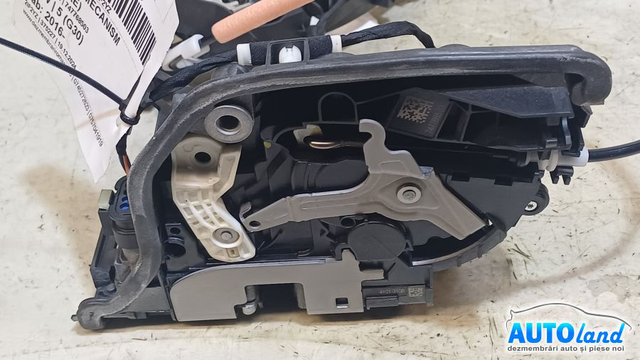 Broasca mecanism Inchidere 747768503 Stanga Fata BMW 5 G30 2016