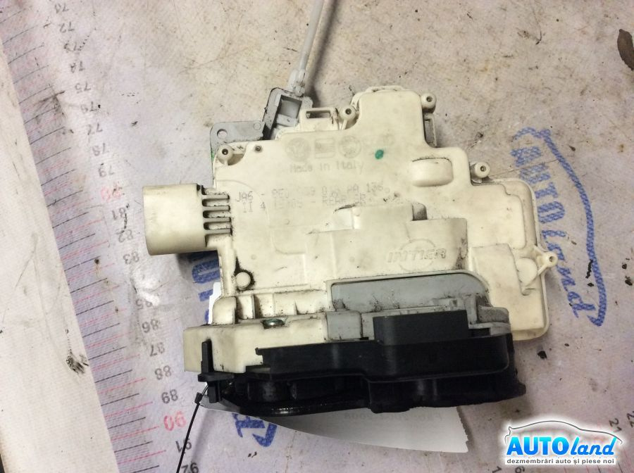 Broasca mecanism Inchidere 8e0839015aa Stanga Spate Audi A4 8EC 2004-2008
