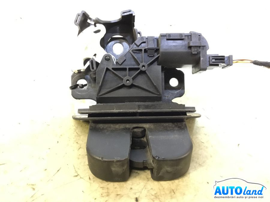 Broasca mecanism Inchidere 8e9827520a Haion Audi A4 Avant 8ED 2004-2008