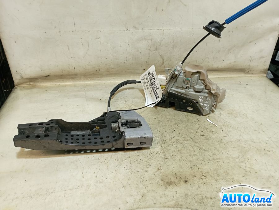 Broasca mecanism Inchidere 8j2837016c Dreapta Fata + Suport Maner Audi A4 8K 2007