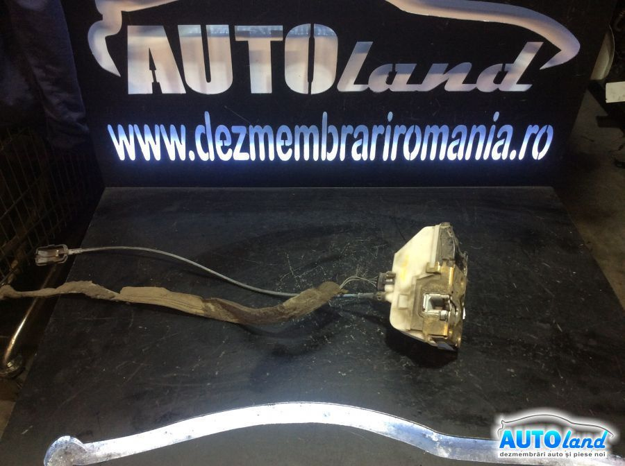 Broasca mecanism Inchidere Dreapta Fata Renault MEGANE II BM0/1 ,CM0/1 2002