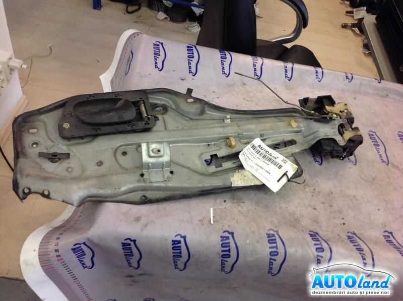 Broasca mecanism Inchidere Dreapta Fata Renault LAGUNA I B56 ,556 1993-2001