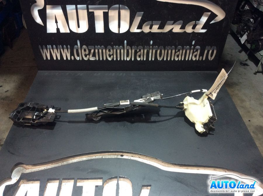 Broasca mecanism Inchidere Dreapta Spate Peugeot 208 2012