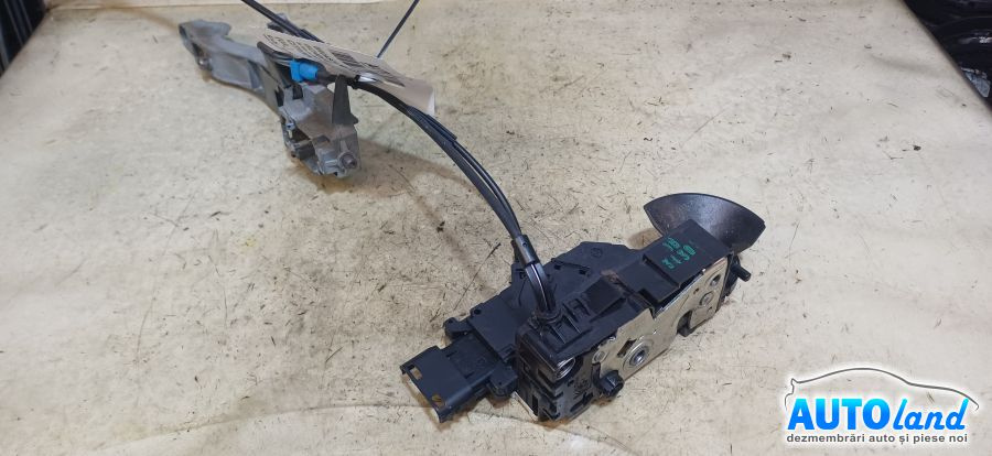 Broasca mecanism Inchidere Stanga Fata cu Suport Maner Citroen C4 Grand Picasso UA 2006