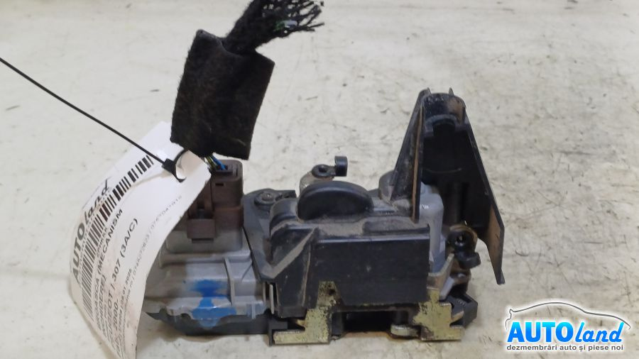 Broasca mecanism Inchidere Stanga Fata Peugeot 307 3A/C 2000
