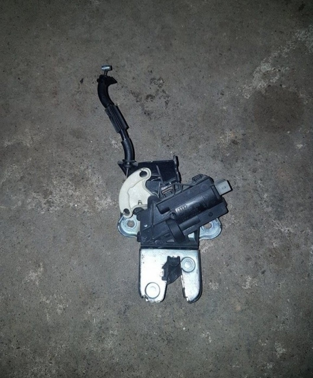 Broasca portbagaj 4f5827505d vw eos 2006-2016