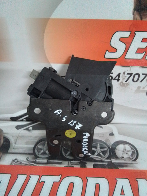 Broasca portbagaj Audi A4 (2004-2008) [8EC, B7] 2.0 Motorina 2007, 4F5827505C