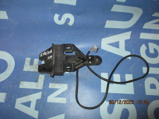 Broasca portbagaj BMW E38 1996; 8174853