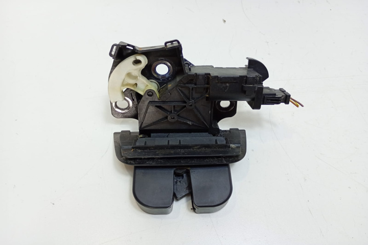 Broasca portbagaj Incuietoare haion 8P4827505C Audi A6 4F/C6 [2004 - 2008]
