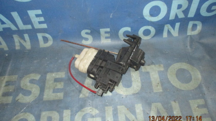 Broasca portbagaj Mercedes S500 W220; A2208000478