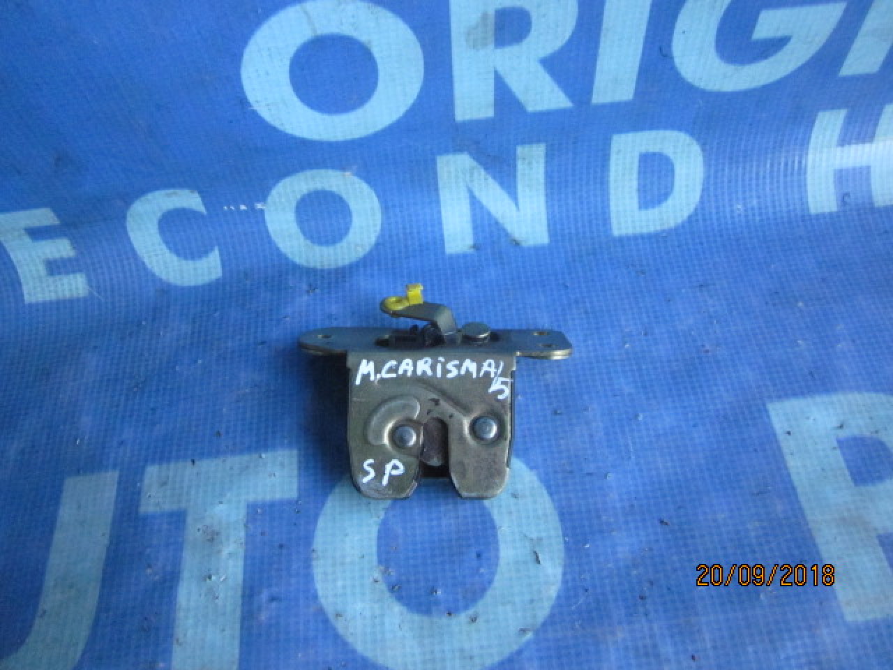 Broasca portbagaj Mitsubishi Carisma