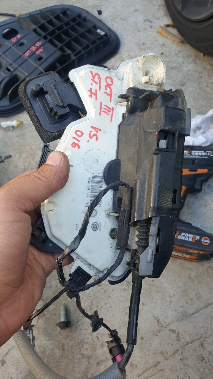 Broasca Stanga Fata, 5E1837015A, Skoda Octavia 3 2014-2020