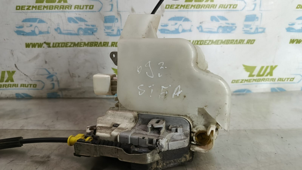 Broasca stanga fata 8j1837015c Audi Q5 8R [2008 - 2012]