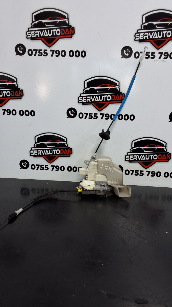Broasca stanga fata Audi A4 (2008-2011) [8K2, B8] 2.0 Motorina 2010, 8J1837015C