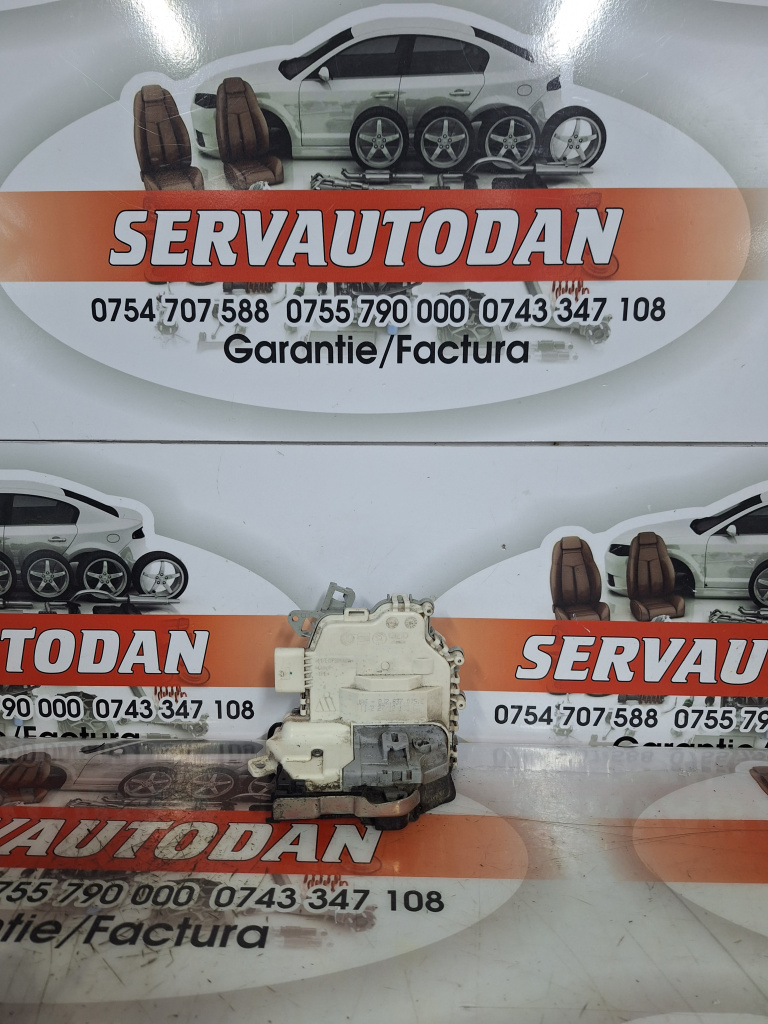 Broasca stanga fata Audi A6 (2010-2018) [4G2, C7] 2.0 Motorina 2013, 8J2837015C / VOLAN DREAPTA