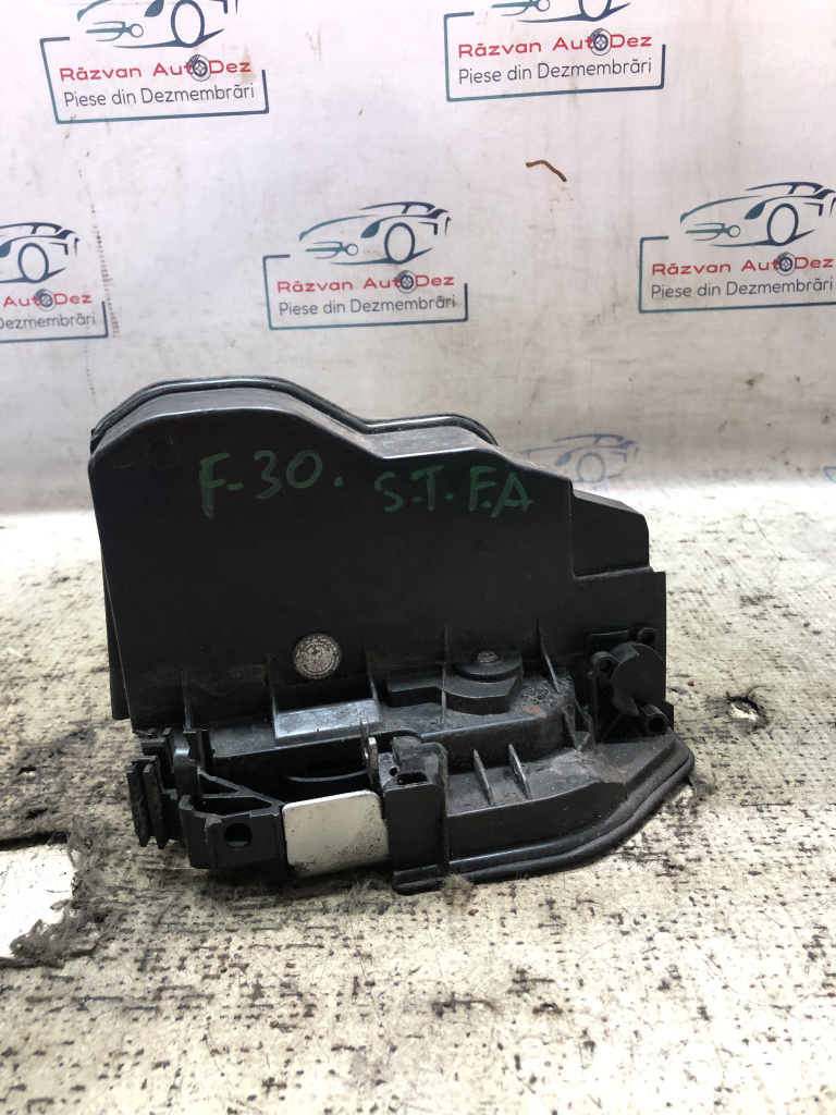 Broasca stanga fata BMW 320 F30 2012