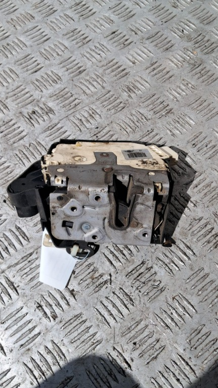 Broasca stanga fata Mini Cooper Clubman an 2011 cod 0556768-11