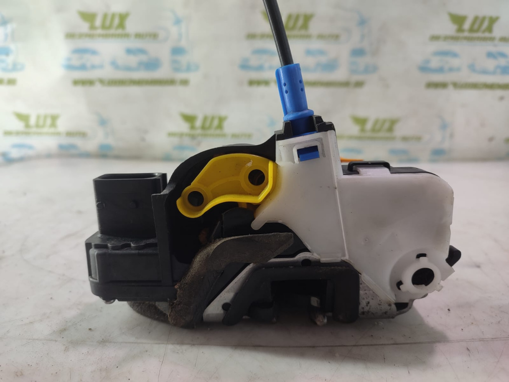Broasca stanga fata Opel Astra J [2009 - 2012] 1.7 cdti A17DTS