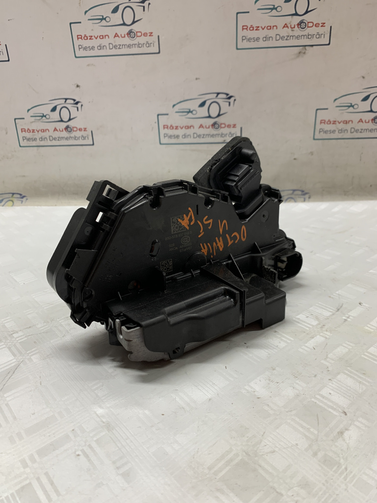 Broasca stanga fata Skoda Octavia 4 - Benzina 2021, 5TB837015D
