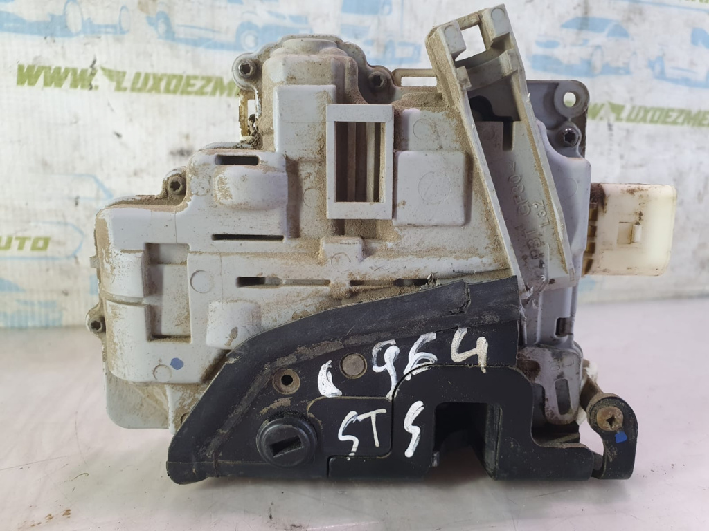 Broasca stanga spate 3c4839015a Volkswagen VW Passat B6 [2005 - 2010] 2.0 tdi cbdc