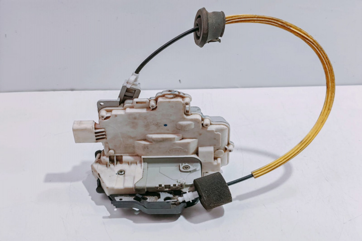 Broasca stanga spate 4F0839015 Audi A6 4F/C6 [2004 - 2008]