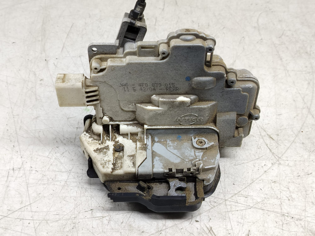 Broasca stanga spate 4f0839015 Audi A6 4F/C6 [2004 - 2008] 2.0 tdi BLB
