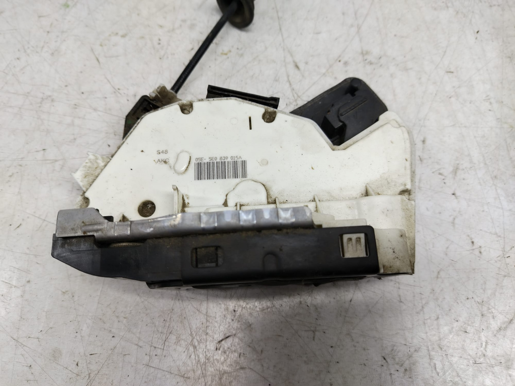 Broasca stanga spate 5e0839015a Skoda Oc