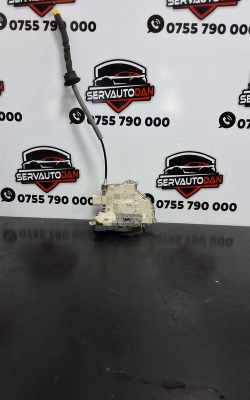 Broasca stanga spate Audi A4 (2015-2019) [8W2, B9] 2.0 Motorina 2016, 4G0839015H