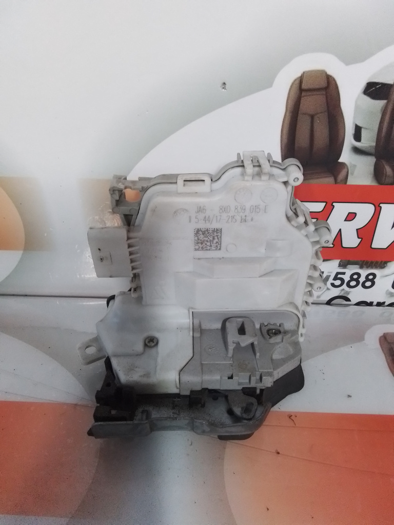 Broasca stanga spate Audi A4 (2015-2019) [8W2, B9] 2.0 Motorina 2017, 8X0839015E
