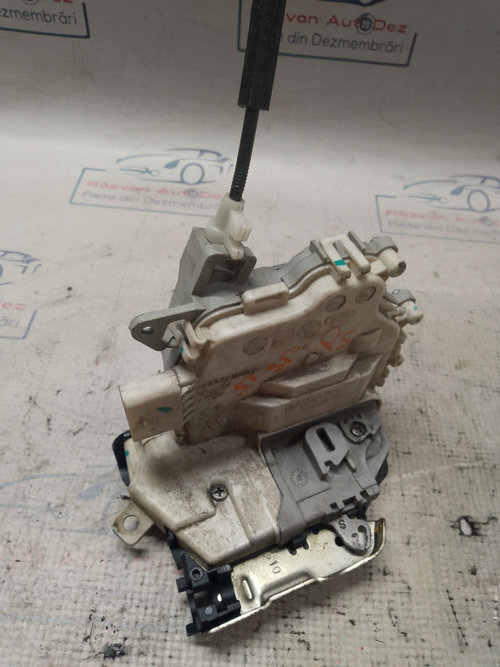 Broasca stanga spate Audi Q5 2010, 8K0839015C