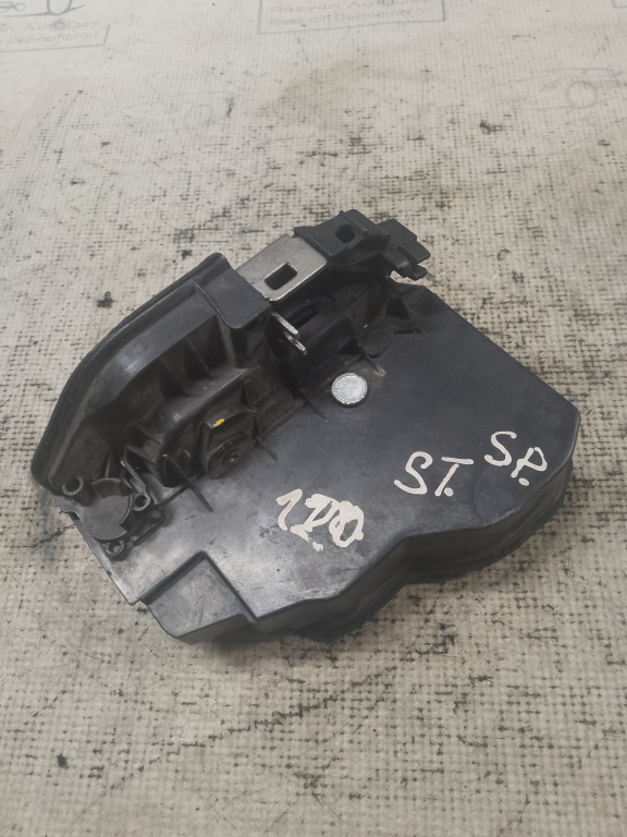 Broasca stanga spate BMW 120 2006