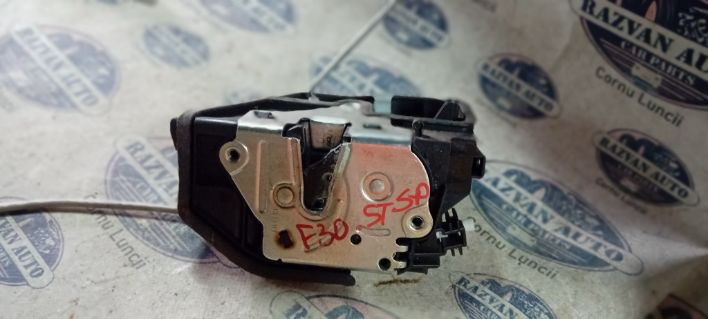 Broasca stanga spate BMW F30 2015